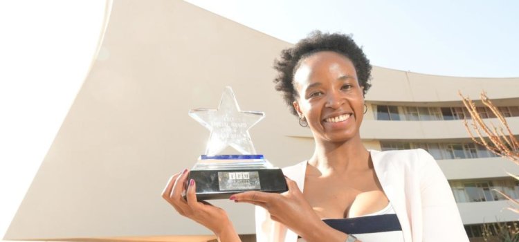 Dr Mpho Tshivhase honoured with Institute of People Management’s CEO Award